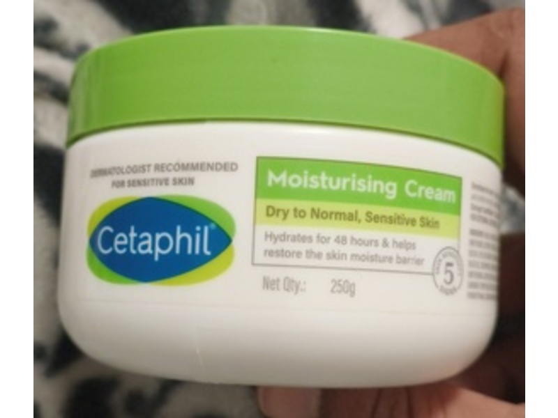 Cetaphil Moisturizing Cream, Dry to Normal, Sensitive Skin, 250 g