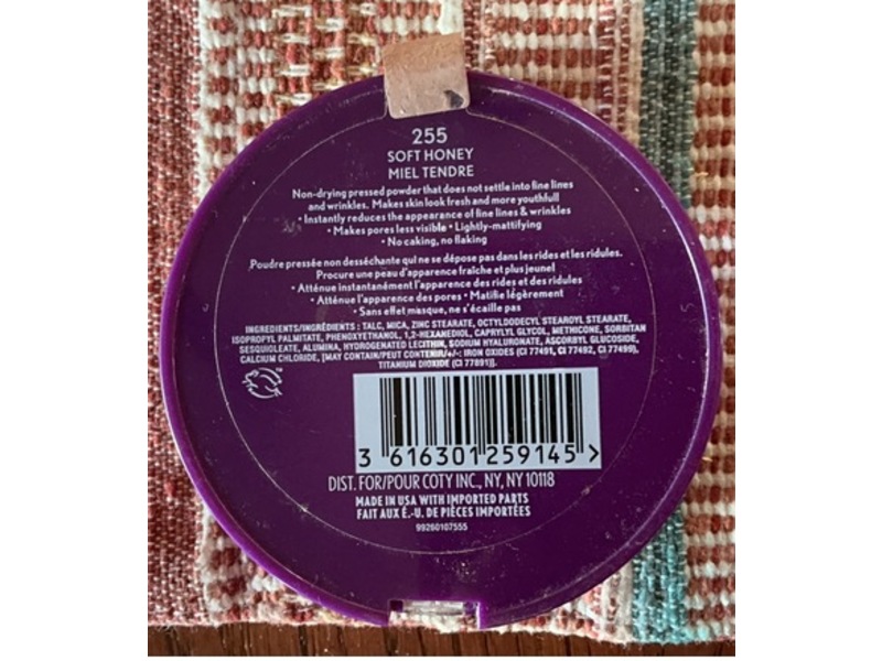 Covergirl Simply Ageless Instant Wrinkle Blurring Pressed Powder, Soft Honey, 0.39 oz/11 g