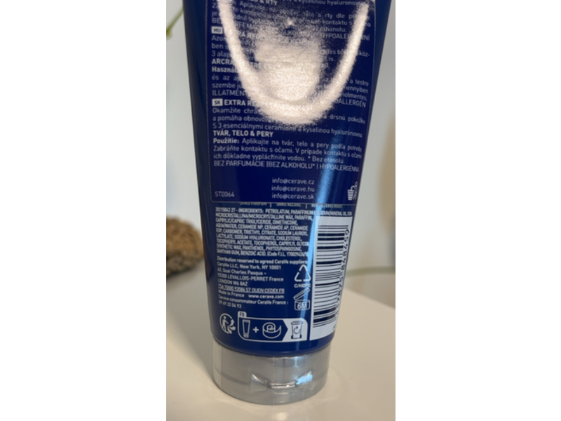 CeraVe Advanced Repair Ointment, 3 Essential Ceramides & Hyaluronic Acid, 3 fl oz/88 mL