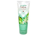 Bath & Body Works Ultimate Hydration Body Cream, Gingham Fresh, 8 oz/226 g - thumbnail 1