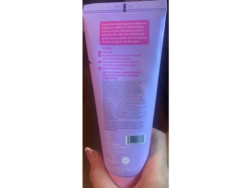 The Creme Shop x Hello Kitty Sweet & Juicy 2-In-1 Daily Cleanser, Strawberry Extract & Hyaluronic Acid, 5.07 fl oz/150 mL