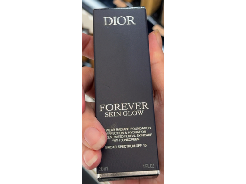 Dior Forever Skin Glow Radiant Foundation, SPF 15, 2W Warm, 1 fl oz/30 mL
