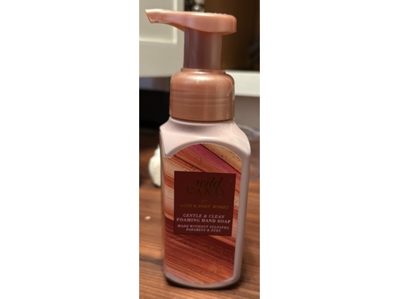 Bath & Body Works Gentle & Clean Foaming Hand Soap, Wild Sand, 8.75 fl oz/259 mL