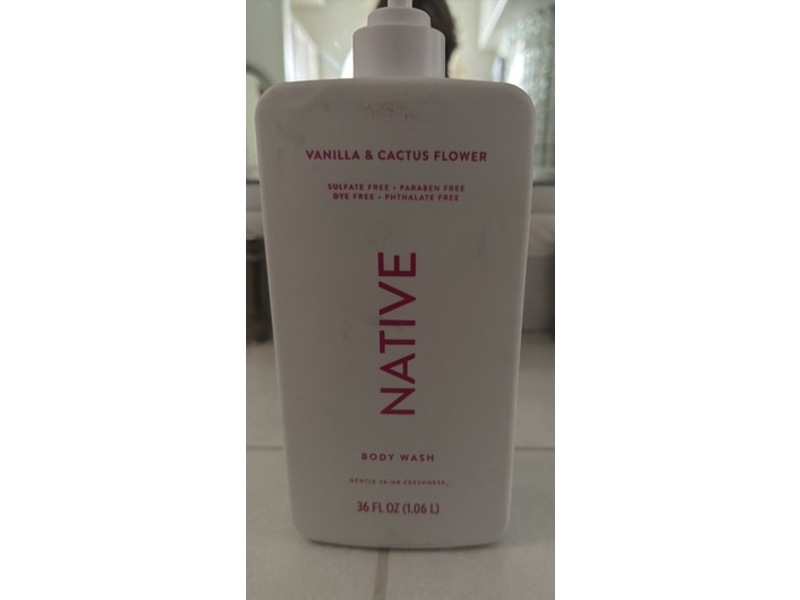 Native Body Wash, Vanilla & Cactus Flower, 36 fl oz/1.06 L