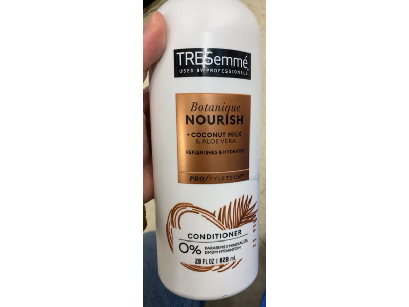 Tresemme Botanique Nourish Conditioner, Coconut Milk & Aloe, 28 fl oz/828 mL