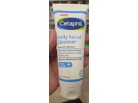 Cetaphil Daily Facial Cleanser, Glycerin, Vitamins B3 & B5, 3.4 fl oz/100 mL - Image 2