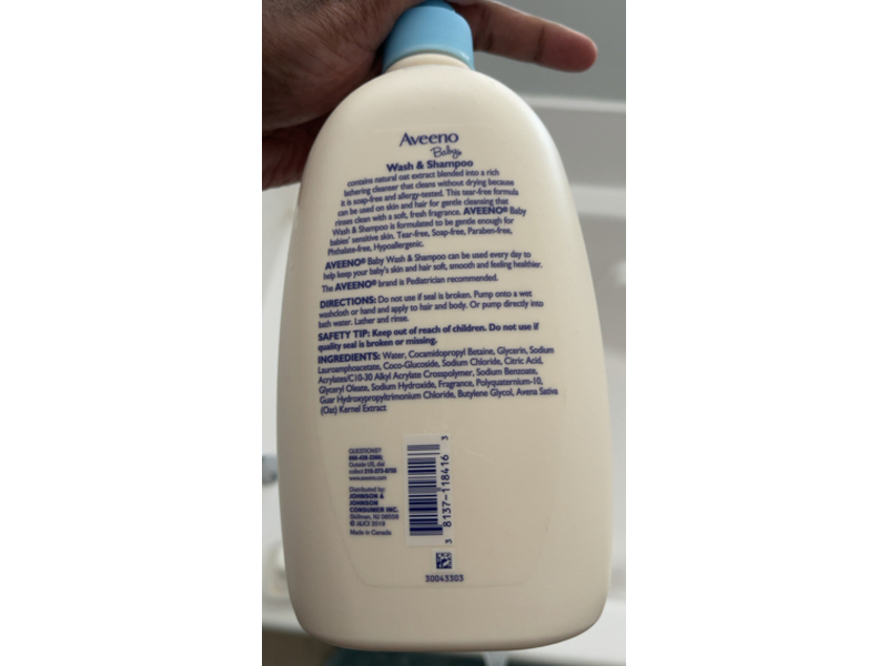 Aveeno Baby Lightly Scented Wash & Shampoo, 33 fl oz/976 mL