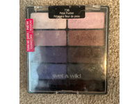 wet n wild Color Icon Eyeshadow Collection, 736 Petal Pusher, 0.3 oz/8.5 g - Image 3