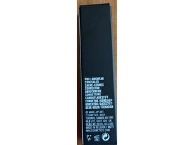 MAC Pro Longwear Concealer, NW40, 0.30 fl oz/9 mL
