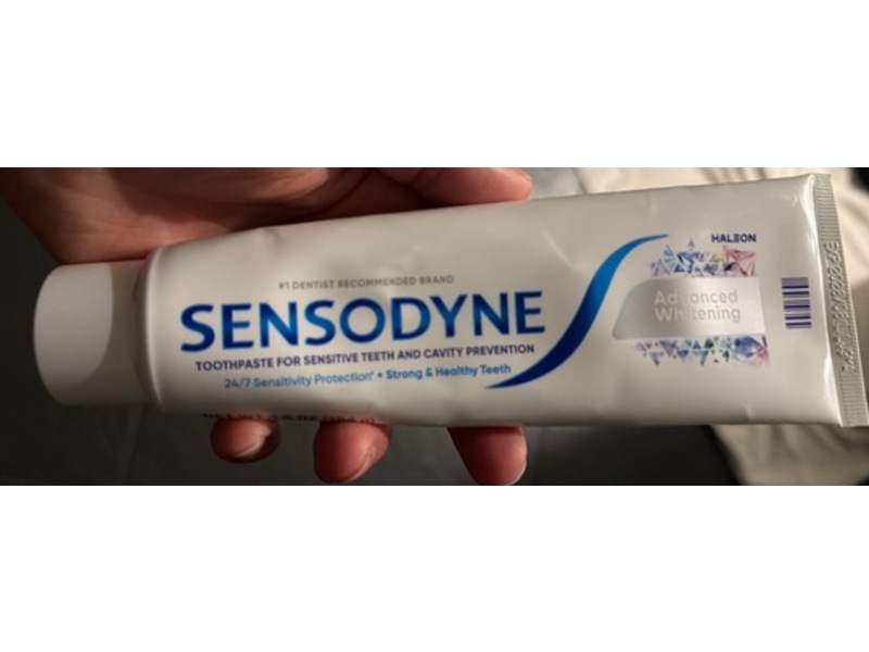 Sensodyne Sensitive Teeth And Cavity Prevention Toothpaste, Advanced Whitening, 6.5 oz