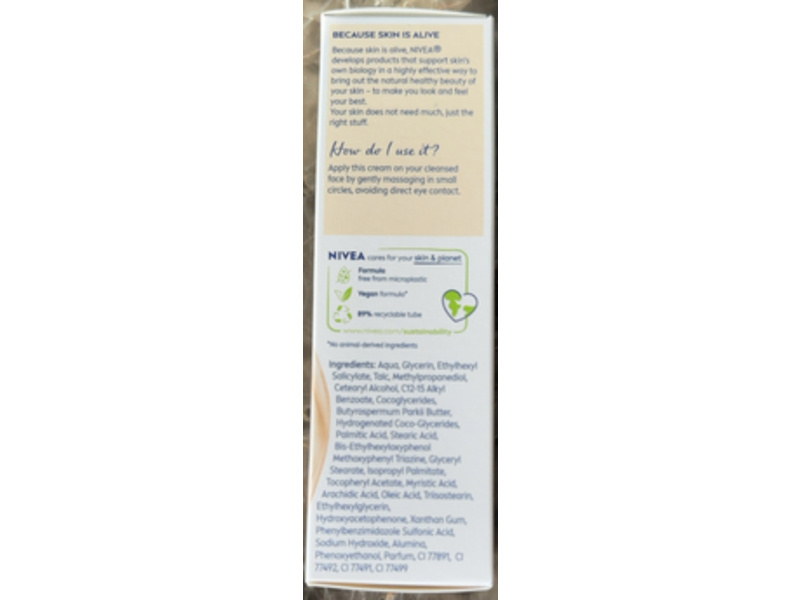 Nivea Daily Essentials Tinted Moisturising Day Cream, SPF 15, 50 mL