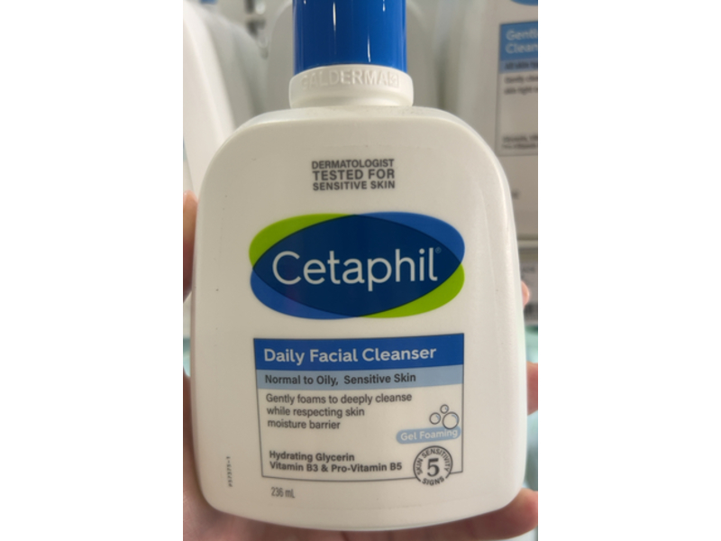 Cetaphil Daily Facial Cleanser, Normal To Oily + Sensitive Skin, 236 mL