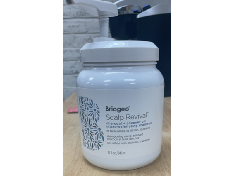 Briogeo Scalp Revival Micro-Exfoliating Shampoo, Charcoal + Coconut Oil, 32 fl oz/946 mL