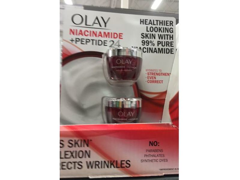 Olay Niacinamide+ Peptide24 Hydrating Moisturizer Set
