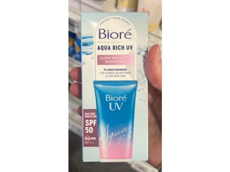 Biore Aqua Rich UV Glowy Weightless Moisturiser, SPF 50 PA++++, 50 mL