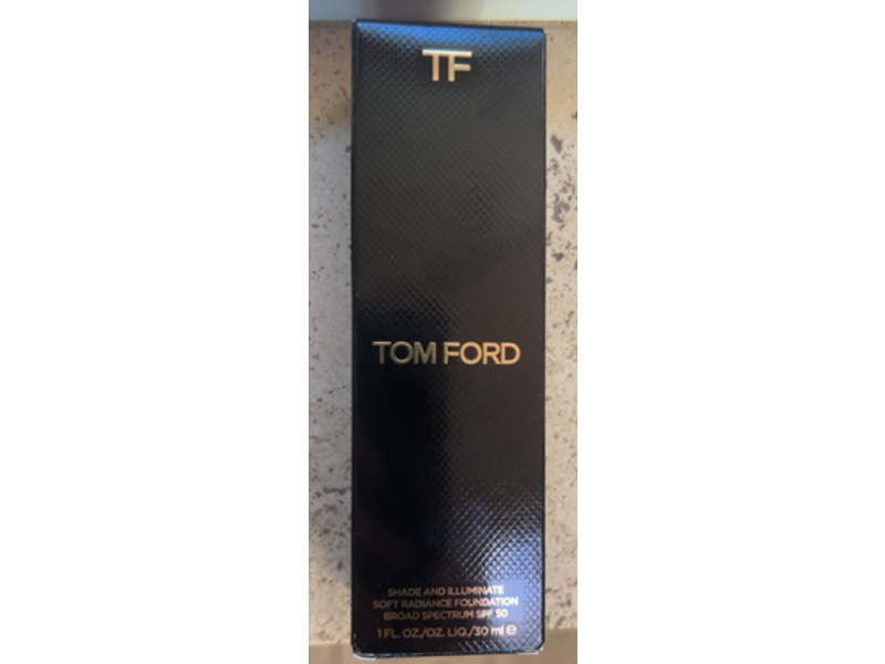 Tom Ford Shade & Illuminate Soft Radiance Foundation, SPF 50, 5.6 Ivory, 1 fl oz/30 mL