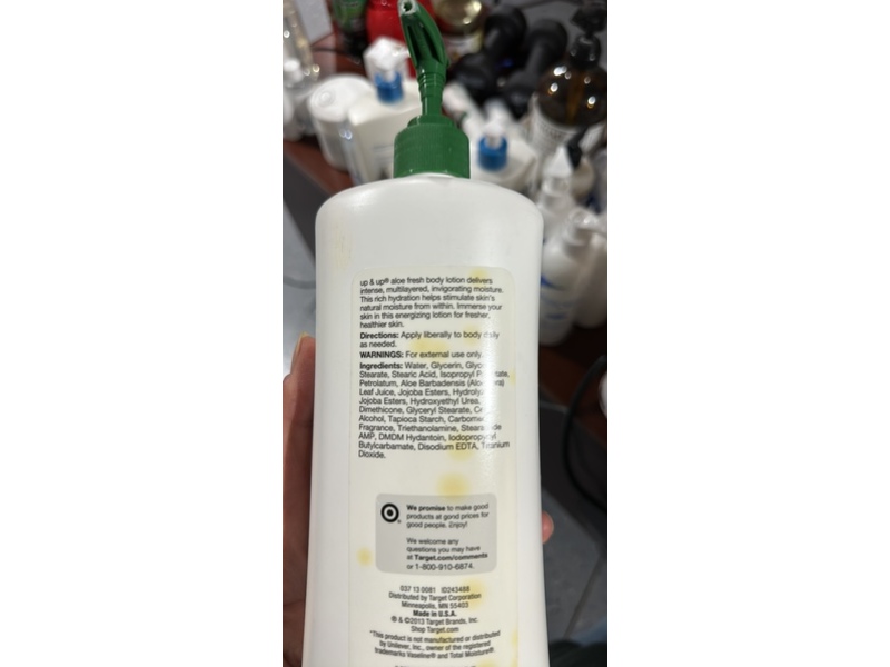 Up&Up Body Lotion, Aloe Fresh, 31.8 fl oz/940.4 mL