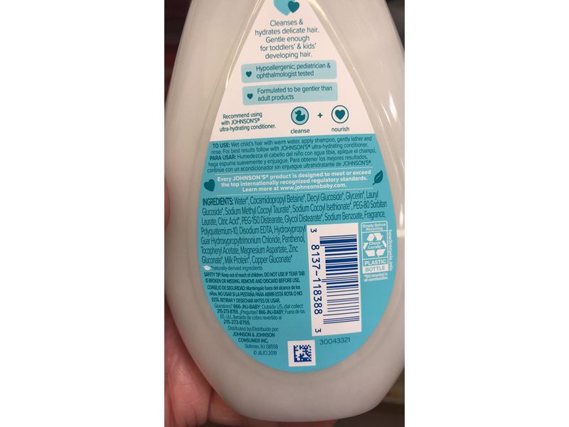 Johnson's Baby Ultra-Hydrating Tear-Free Kids Shampoo with Pro-Vitamin B5, Sulfate-Free, 13.6 fl. oz.