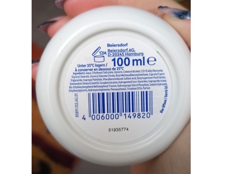 Nivea Soft Refreshing moisturizing Cream, SPF 15, 100 mL