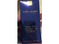 Estee Lauder Double Wear Stay-In-Place Foundation, 1N0 Porcelain, 1 fl oz/30 mL - thumbnail 2