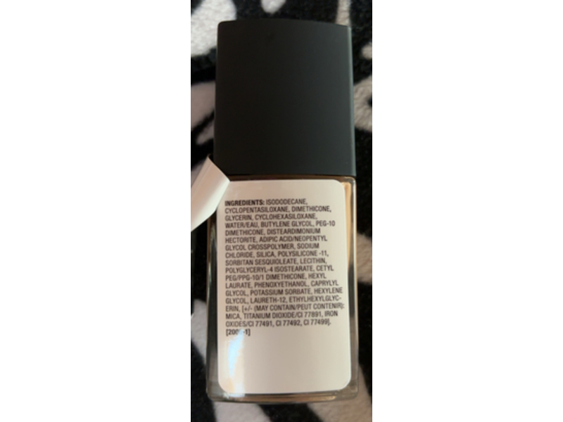 Wet n Wild Photo Focus Matte Foundation, Classic Beige, 1.0 fl oz/30 mL