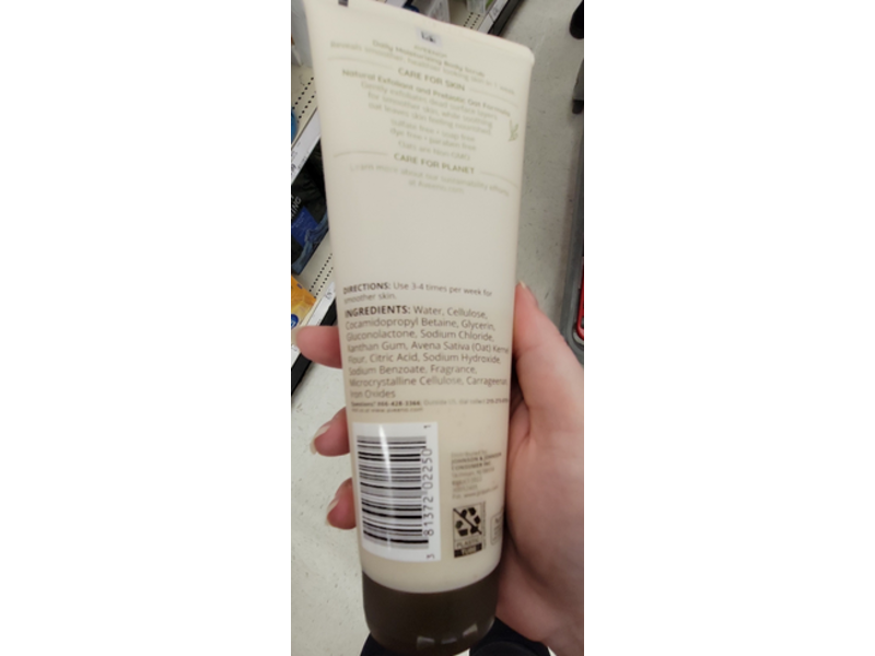 Aveeno Daily Moisturizing Body Scrub, Exfoliates & Smooth ,8 oz/227 g