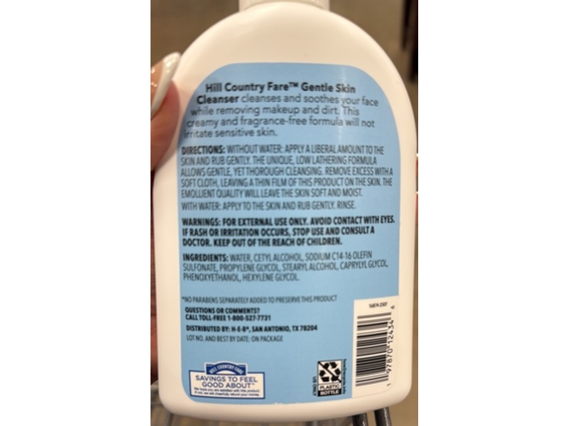 Hill Country Fare Gentle Skin Cleanser, 16 fl oz/473 mL