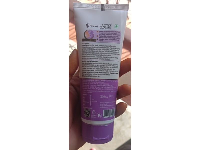 Lacto Calamine Oil Control Face Wash, Kaolin Clay, 100 mL, Pack Of 2
