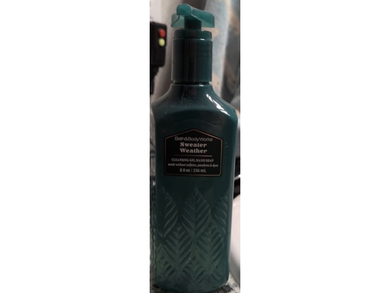 Bath & Body Works Cleansing Gel Hand Soap, Sweater Weather, 8 fl oz/236 mL
