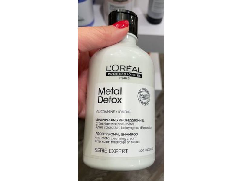 L'Oreal Professionnel Paris Metal Detox Shampoo, Serie Expert, 10.1 fl oz/300 ml