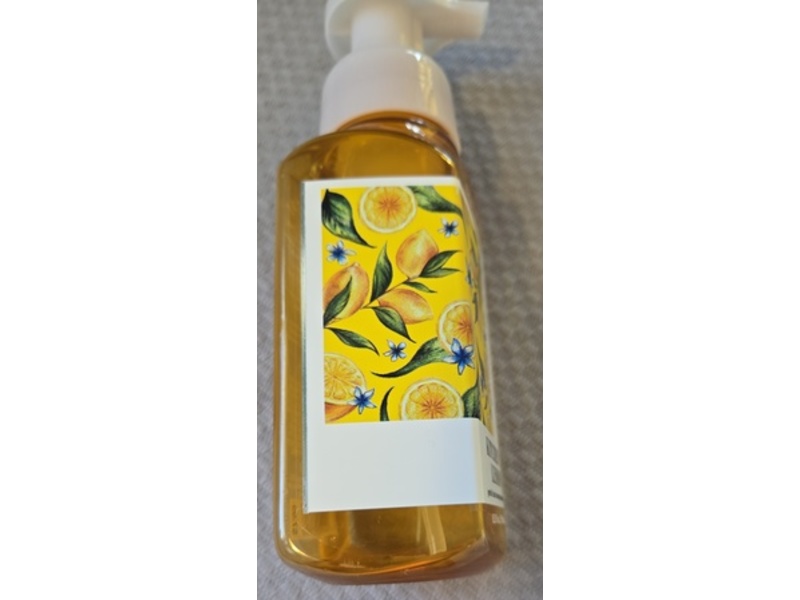 Bath & Body Works Gentle & Clean Foaming Hand Soap, Kitchen Lemon, 8.75 fl oz/259mL