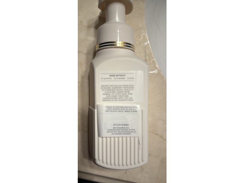 Bath & Body Works Gentle & Clean Foaming Hand Soap, Fiji White Sands, 8.75 oz/259 mL