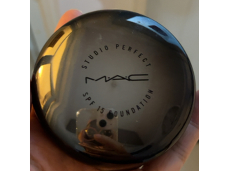 M.A.C Studio Perfect Foundation, SPF 15, 0.45 oz/13 g