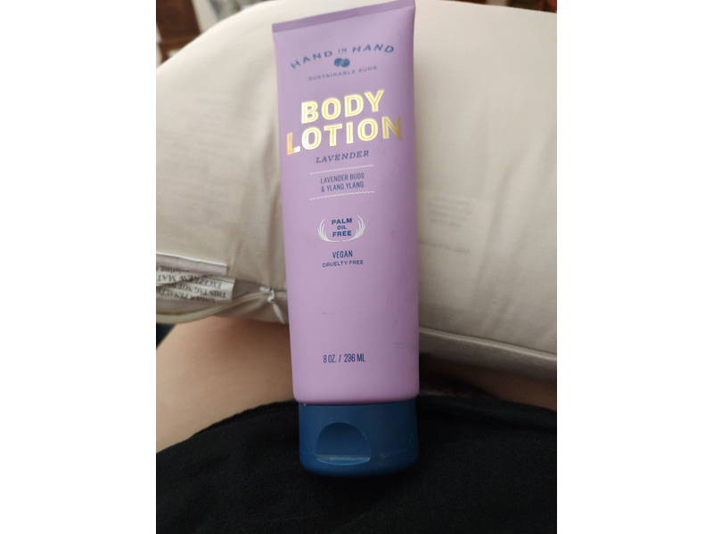 Hand in Hand Lavender Body Lotion 8 0z / 236 mL