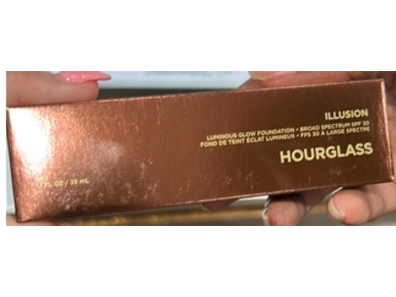 Hourglass Illusion Luminous Glow Foundation, 2, SPF 30, 1 fl oz/35 mL