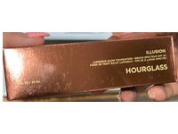 Hourglass Illusion Luminous Glow Foundation, 2, SPF 30, 1 fl oz/35 mL - thumbnail 2