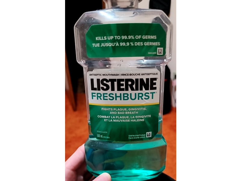 Listerine Freshburst Antiseptic Deeper Clean Mouthwash, 500 mL
