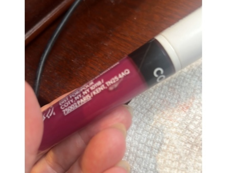 Covergirl Outlast Ultimatte Liquid Lipstick, Hello Merlot, 0.11 fl oz/3.5 mL