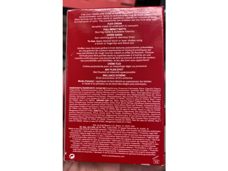 One / Size 3D Blush Trio Cheek Clapper, Vary That