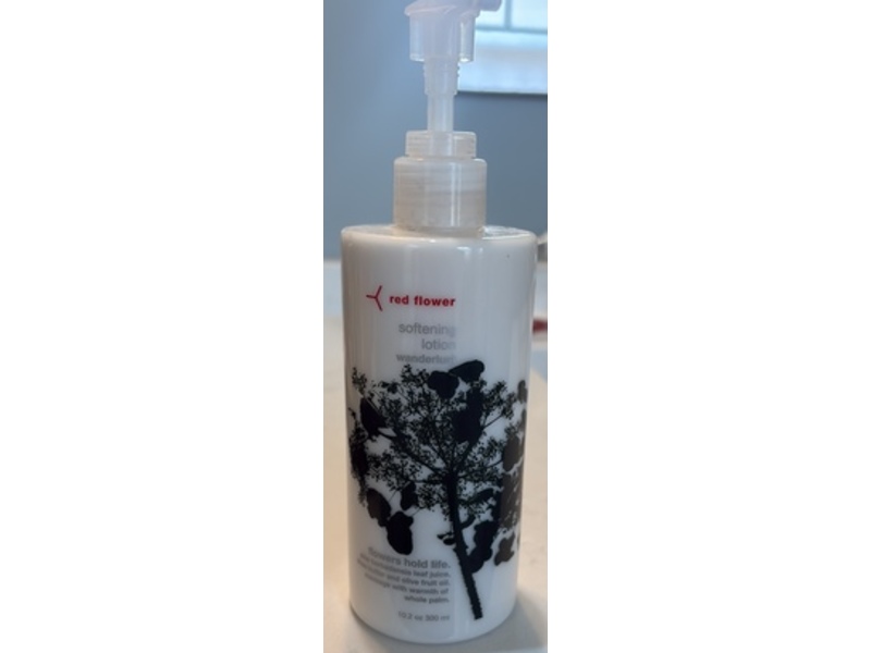 Red Flower Softening Lotion, Wanderlust, 10.2 oz/300 mL