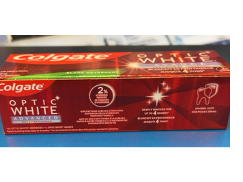 Colgate Optic White Advanced Toothpaste, Oxygenating White, 73 mL