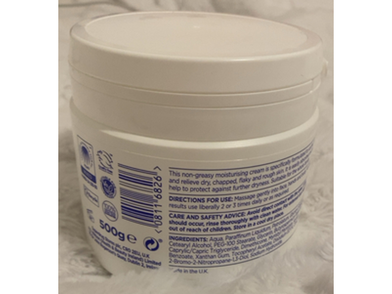 Dryskin Soothes + Softens & Moisturises Cream, 500 g