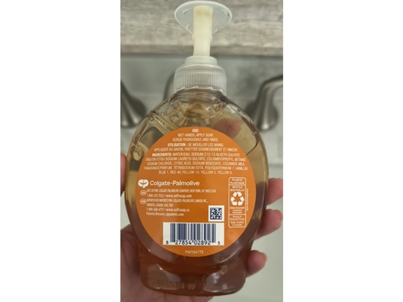 Softsoap Liquid Hand Soap, Caramel Apple Scent, 7.5 fl oz/221 mL
