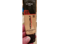 L'Oreal Paris Makeup Infallible Pro-Matte Liquid Longwear Foundation, Ivory Buff 101.5, 1.0 fl oz/30 mL - thumbnail 2
