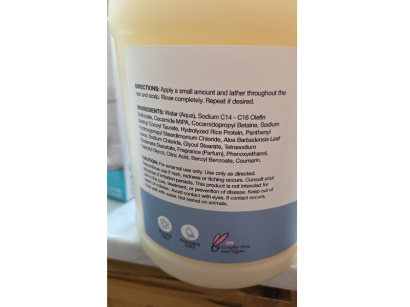 Ginger Lily Farms Salon Formula Va-Va Volume PRO Volumizing Shampoo, 128 fl oz/3.78 L