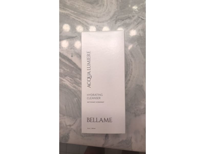 acqua lumiere hydrating cleanser