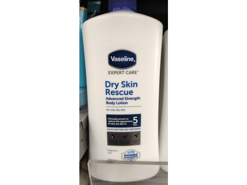 Vaseline Dry Skin Rescue Advanced Strength Body Lotion, 550 mL