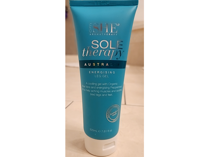Om She Aromatherapy Sole Therapy Energising Leg Gel, 7.6 fl oz/225 mL