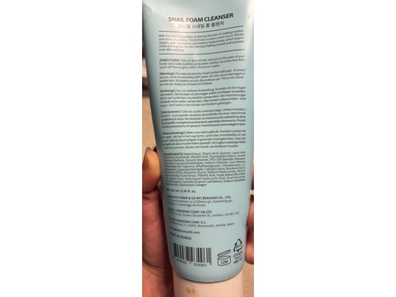 BONNYHILL Moisturizing Snail Foam Cleanser, Hyaluronic Acid, 8.45 fl oz/250 mL