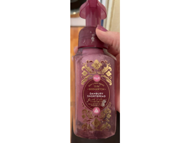 Bath & Body Works Gentle & Clean Foaming Hand Soap, Danbury Shortbread, 8.75 fl oz/259 mL